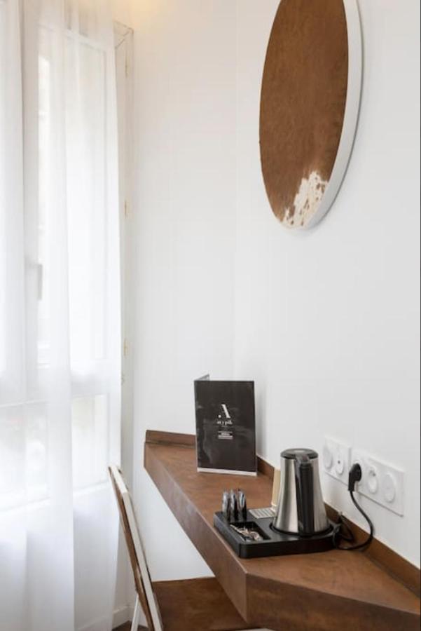 Atypik Hotel Clichy Zewnętrze zdjęcie