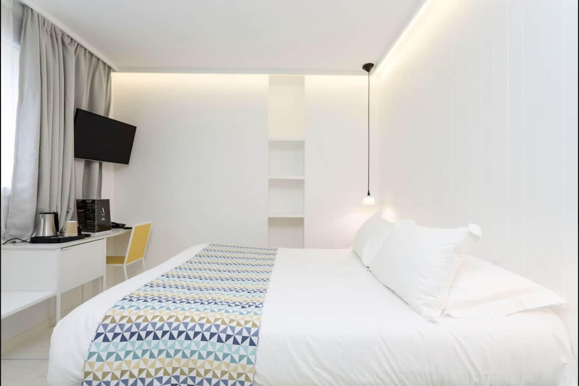 Atypik Hotel Clichy Zewnętrze zdjęcie