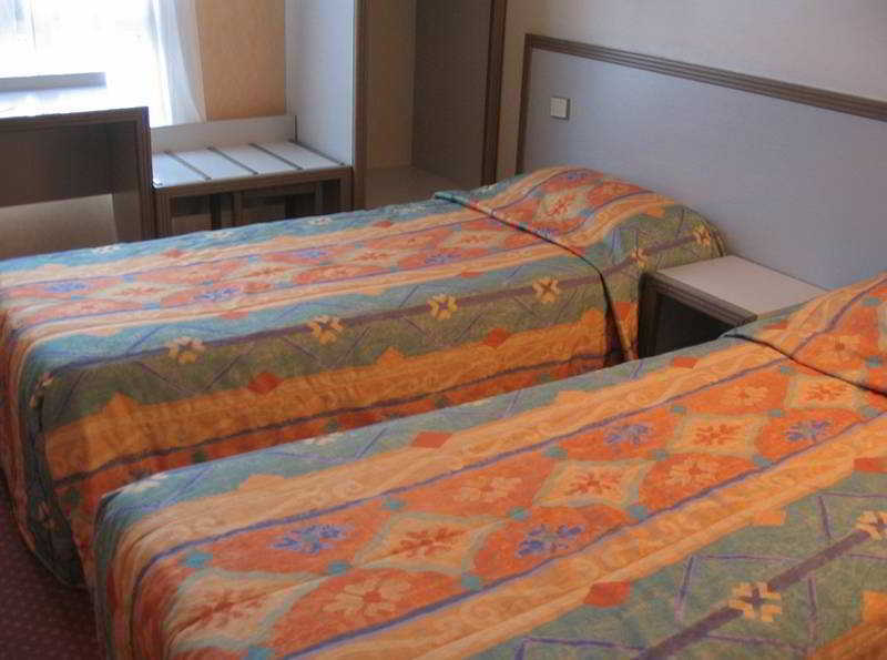 Atypik Hotel Clichy Zewnętrze zdjęcie
